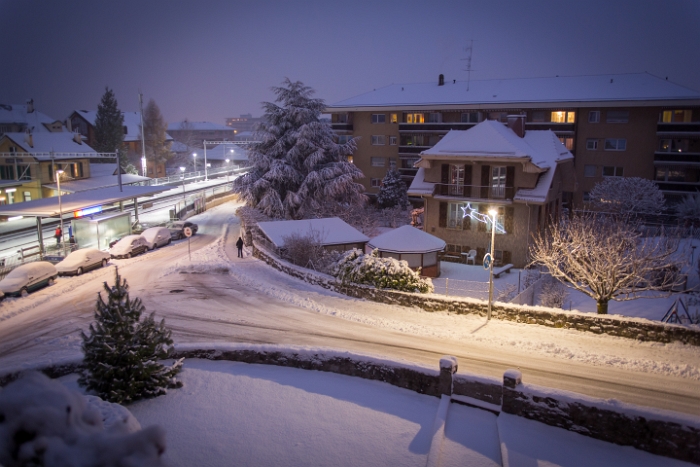 Neige a La Tour en décembre - 001 - RAW